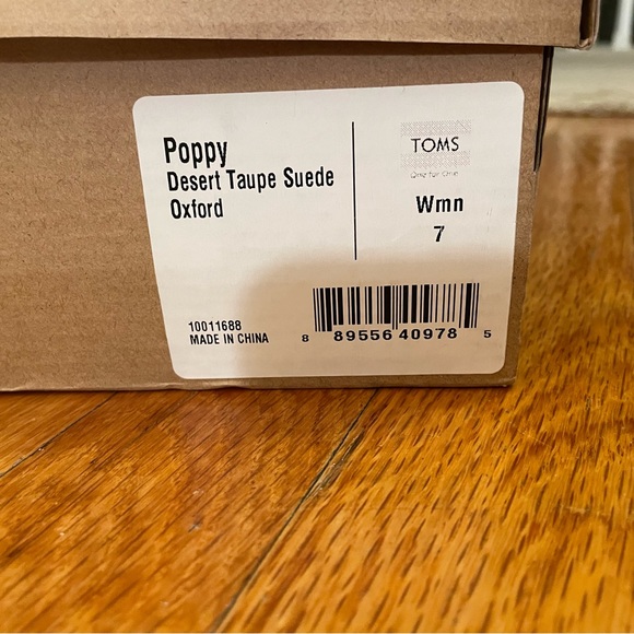 TOMS Sandals - Picture 2 of 6